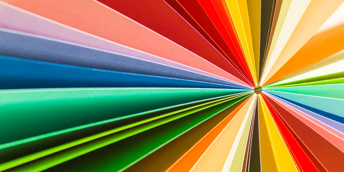 Colorimétrie estivale : 7 secrets pour rayonner tout l’été